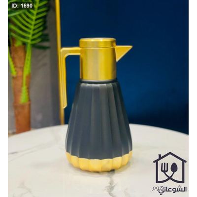دلة قهوة محزز قاعدة ذهبي