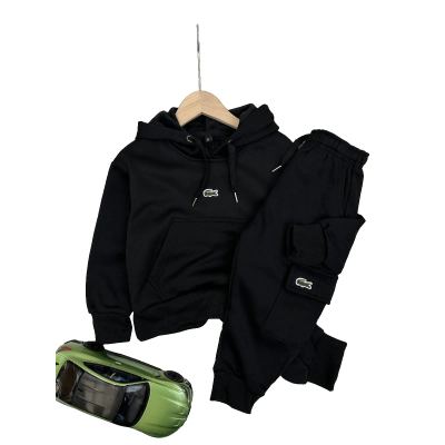 بدلة ولادي مبطن lacoste