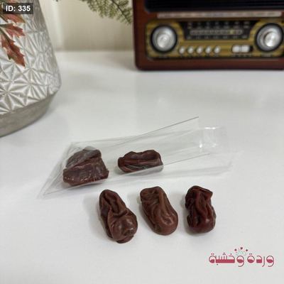 فواحات شمعية عطرية عدة اشكال