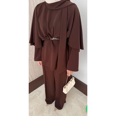 طقم طبقات مع حزام