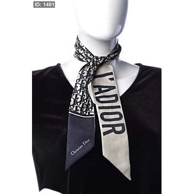 سكارف - DIOR / اكسسوار رقبة او شنطة