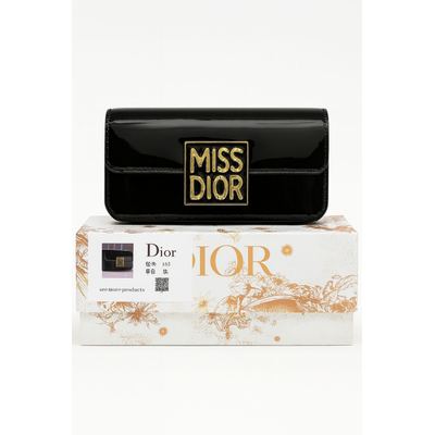 حقيبة يد من ديور – Miss Dior، حجم القاعدة 22 سم