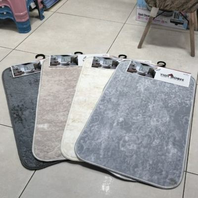 طقم دعسات حمام ٥٠ × ٨٠ سادة محفر ٣ قطع تركي