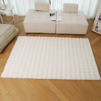 سجاد فروة ارنب نافر بابلز   180 × 220 لون ابيض