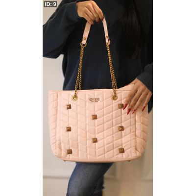 شنطة - Guess / حجم كبير مع سحاب للخصوصية