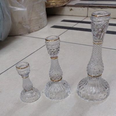 طقم شمعدان كريستال بحز ذهبي 3 قطع