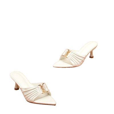 سليبر ysl كعب وسط