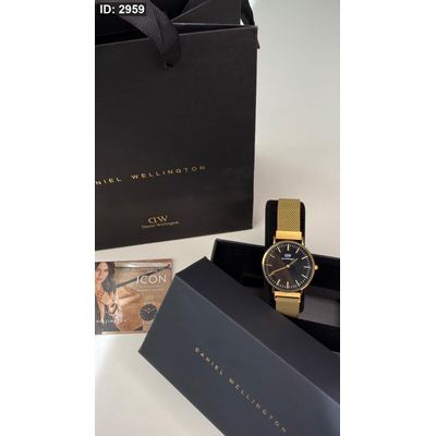 ساعة - Daniel wellington نسائية / شامل العلبة الاصلية ساعة ذات جودة عالية