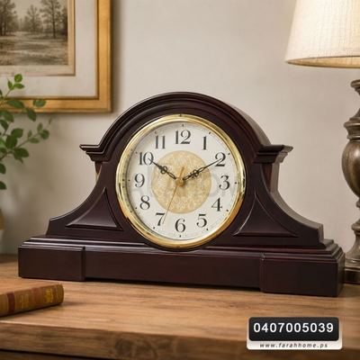 ساعة لون ابيض مع ستاند قاعدة لون بني / ابيض مقاس 47 × 30 سم