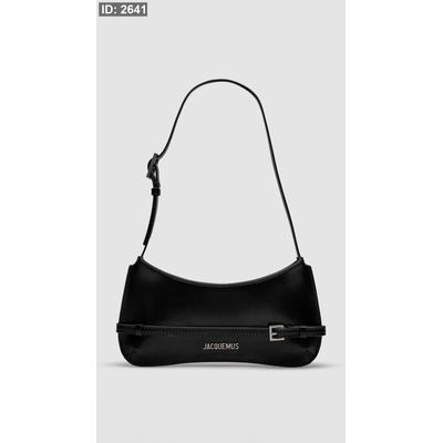 شنطة - Jacquemus كوالتي ماستر/ شامل علبة الشركة