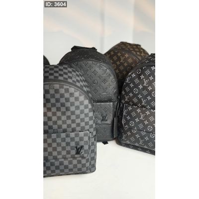 شنطة ظهر- Louis Vuitton / كوالتي ماستر