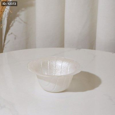 زبدية زجاج ابيض 13سم بحيف K54/7 =ك4