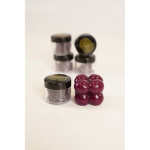 رقائق تلوين الشمع – 8 غم – reddish violet