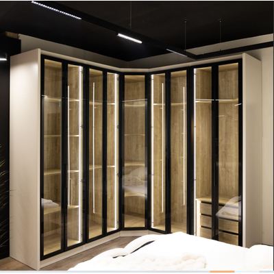 Bisan Wardrobe