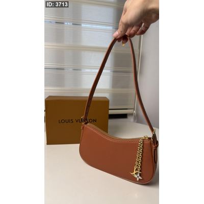 شنطة - Louis Vuitton / شامل علبة الشركة