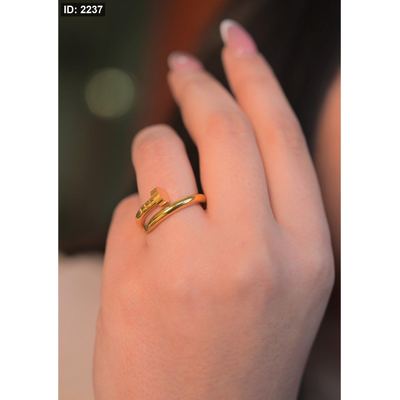 خاتم مريم كارتيير مسمار ذهبي بدون زركون