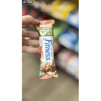 بار الشوفان fitness مع رقائق الشوكولاتة الحليب وزنه 24 غرام