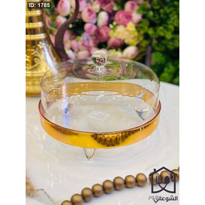مضيفة معمول / كيك اكروليك مع حز ذهبي