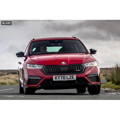SKODA OCTAVIA 2021 (شكل الـ VRS) أسود لميع