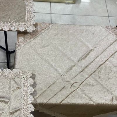 شرشف طاولة وسط + 4 وجه اسكمله سادة مخمل CNC ثقيل FH23