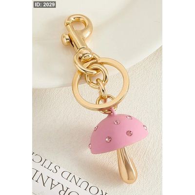 ميدالية - Mushroom Charm coach / مش مختم