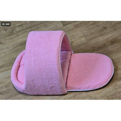 فرشة قطط نص