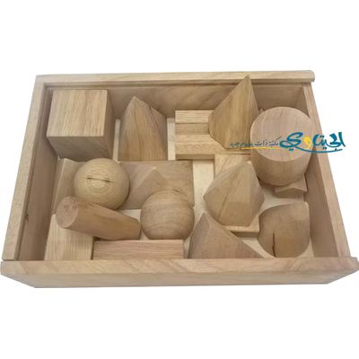 مجسمات هندسية خشبية