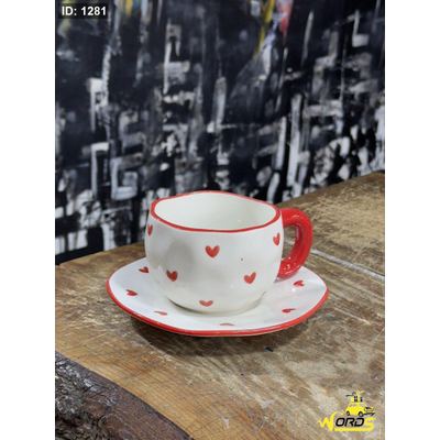 كوب قلوب احمر