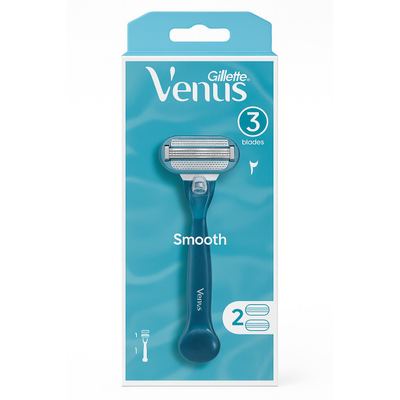 شفرات Venus Smooth بـ3 شفرات لحلاقة ناعمة، مع يد و2 شفرات