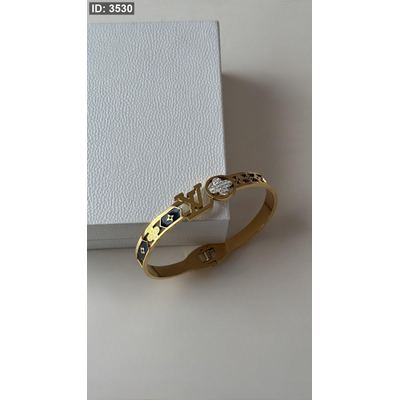 اسوارة Louis Vuitton -كفالة سنتين على اللون