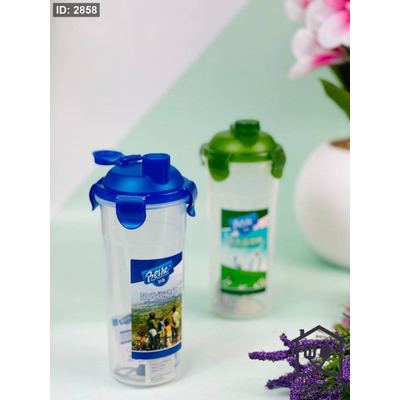 مطرة ماء بلاستيك مع غطاء و مصاصة محكمة بالوان عشوائية SPORT