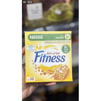 بارات الشوفان fitness مع اللوز و العسل فيه 6 بارات