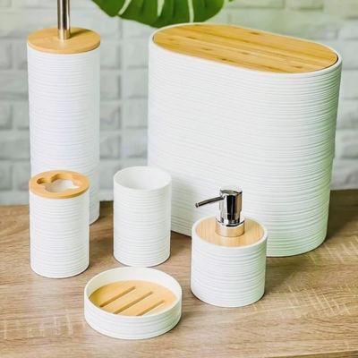 طقم حمام 6 قطع بلاستيك محزز عرضي سل قمامة عريض مع غطاء خشب بامبو Sanitary موديل z-1-1