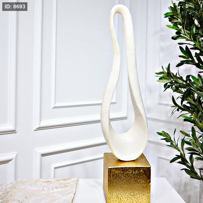 تحفة بولاريزن 67سم قاعدة جبص مربع ذهبي SM95/33 =ط10