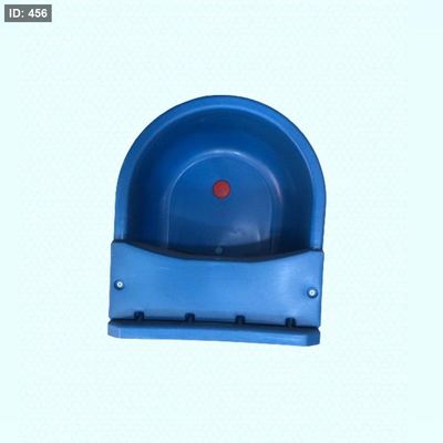 مشرب خيل و اغنام ازرق
