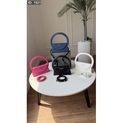 شنطة - JACQUEMUS le Sac Rond / شامل علبة الشركة