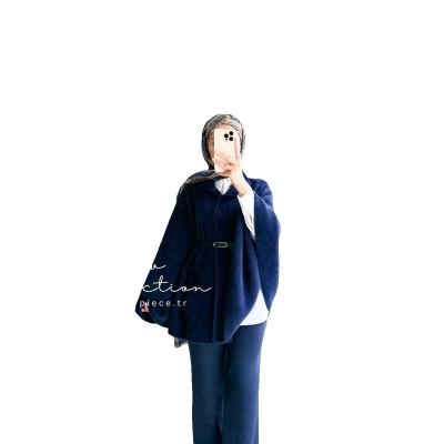 كاب صوف مع حزام جلد