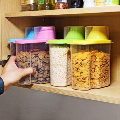 حافظة بقوليات 2 لتر بلاستيك شفاف مع غطاء ومكيال
