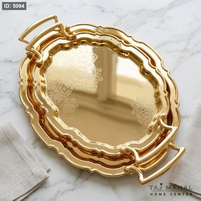 طقم صواني تقديم ذهبية بلمسة نهائية مرآتية وتصميم مزخرف
