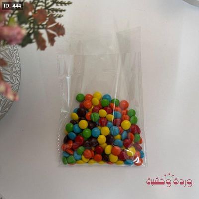 حبيبات شوكولاتة ملونة