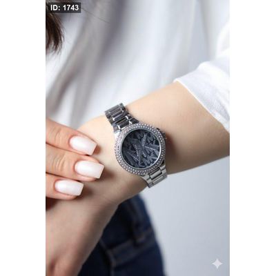 ساعه Micheal Kors / شامل علبة الشركة الاصلية
