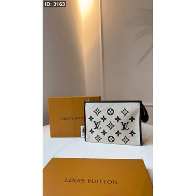 كلاتش LV - شامل علبة - 45175