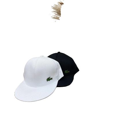 طاقية LACOSTE