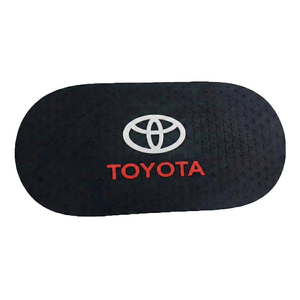 جلدة تابلو مانعة للإنزلاق  بشعار Toyota - خمسات
