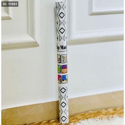 رول مطبخ مشمع 45*1متر بلاستك ابيض K302/6 مرسم اشكال هندسية ملون =VGR1