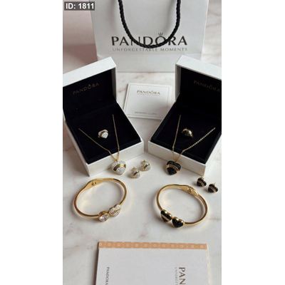 طقم اكسسوار - Pandora / شامل علبة الشركة - شامل ٤ قطع ( حلق + خاتم + سنسال + سوارة )