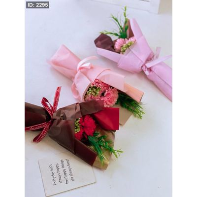 باقة ورد مع تغليف