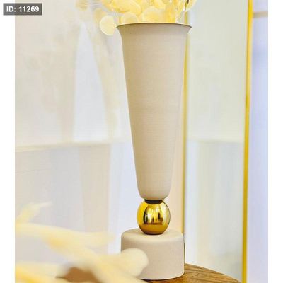 فازة تنك 78سم شكل كاس 89063L قاعدة طابة ذهبي BEIGE هندي %ه9