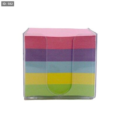ورق ملاحظات مع علبة