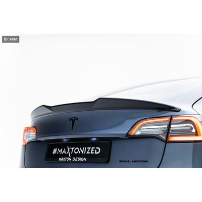 TESLA 3 2024